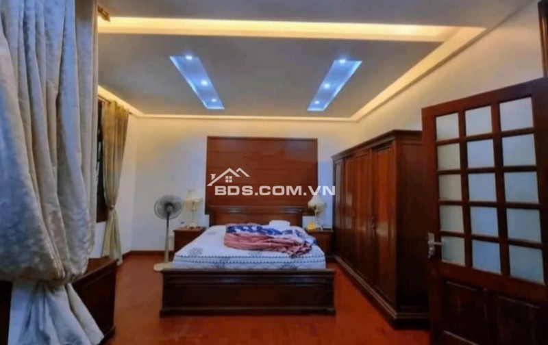 Biệt thự Trần Bình Cầu Giấy 150m x 4T giá 36 tỷ, nhà đẹp, lô góc, thang máy, vỉa hè, ô tô