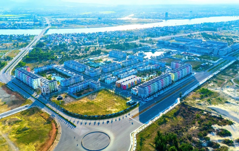 Khách sạn La Celia City view biển Quảng Bình, mặt tiền Võ Nguyên Giáp