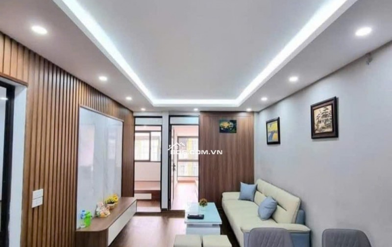 Bán tập thể Mai Dịch Cầu Giấy DTSD 86M - 3 ngủ, 2VS giá 3.5 tỷ, nhà đẹp, 2 thoáng, đủ đồ