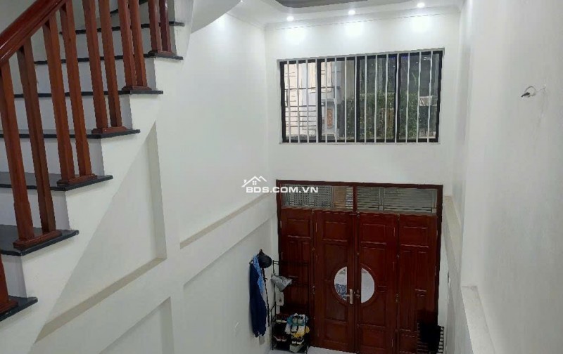 Nhà Đẹp Ngọc Thụy 40m² 6 Tầng
⭐ Vị trí: Hai mặt ngõ ô tô tránh, khu dân trí cao, yên tĩnh, chỉ 500m ra khu ĐT Khai Sơn.