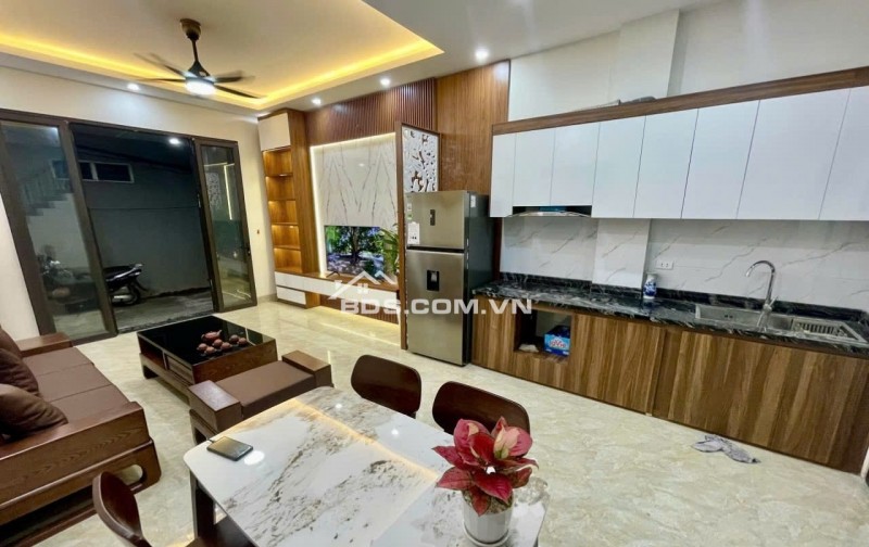 Ngôi nhà hoàn hảo 32m², 5 tầng, chỉ 5,99 tỷ, giá rẻ đến mức không thể tin nổi!