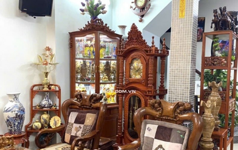 Bán nhà, cách hồ Linh Quang Đống Đa  vài bước chân giá chỉ 9,75 tỷ,  0902318197