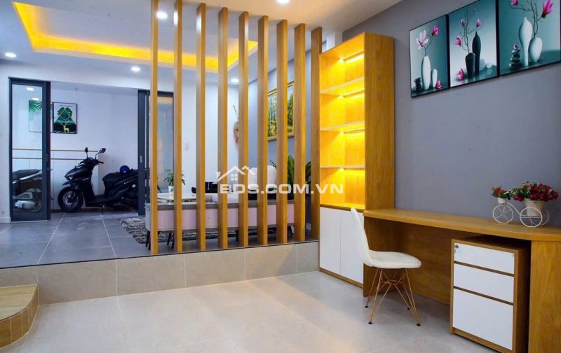 BÁN NHÀ BÌNH THẠNH HXH 100M2 2 TẦNG NGANG 12 BIỆT THỰ VIP NGUYỄN VĂN ĐẬU 9.3 TỶ