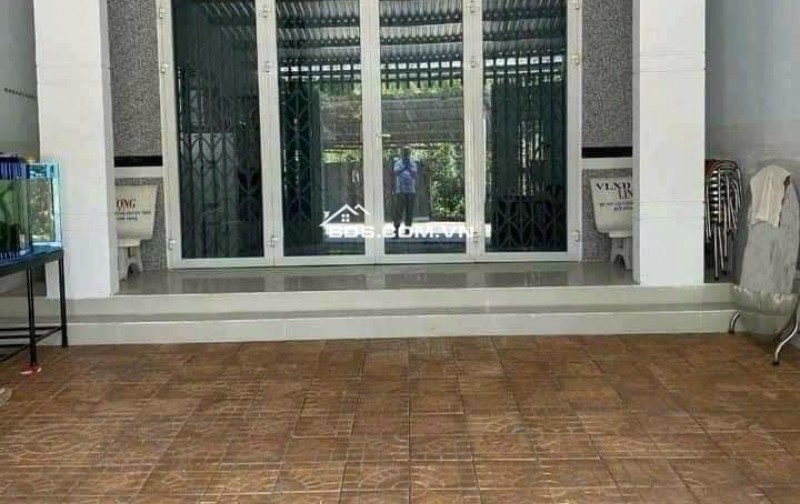 Sang gấp căn nhà tân thông hội củ chi 150m2 sổ hồng riêng giá chỉ 620 trieu, Sổ riêng.