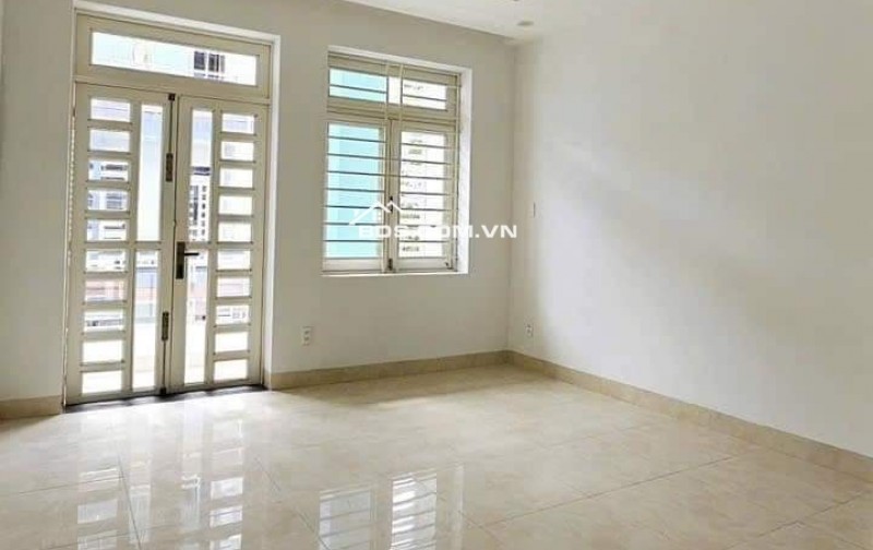 Nhà hẻm kinh doanh 4x16m. cách mặt tiền 10m. Đường Cách Mạng tháng 8 - 9,9 tỷ