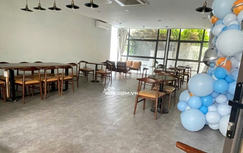 Sang nhượng Quán  Cafe Tô Hiệu -CG- dt40m2 - thuê 9 tr , giá nhượng 210 tr toàn bộ đồ và tiền cọc nhà