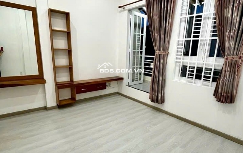 BÁN NHÀ  TĂNG NHƠN PHÚ B QUẬN 9, DT 60M2, HXH, CÁCH NGÃ TƯ THỦ ĐỨC 200M, 3,5T