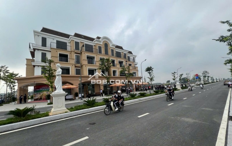 Agora City - sở hữu nền 17tr/m2, booking 30tr nhận 200tr CK đến 18% cơ hội xe Mazda 3 LH 0587424251