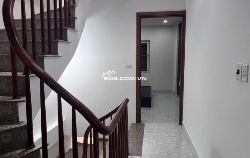 Nhà Phương Canh 5 Tầng 37m² Mặt Tiền 4m  Vị Trí Kinh Doanh Sầm Uất  Giá 5.5 Tỷ