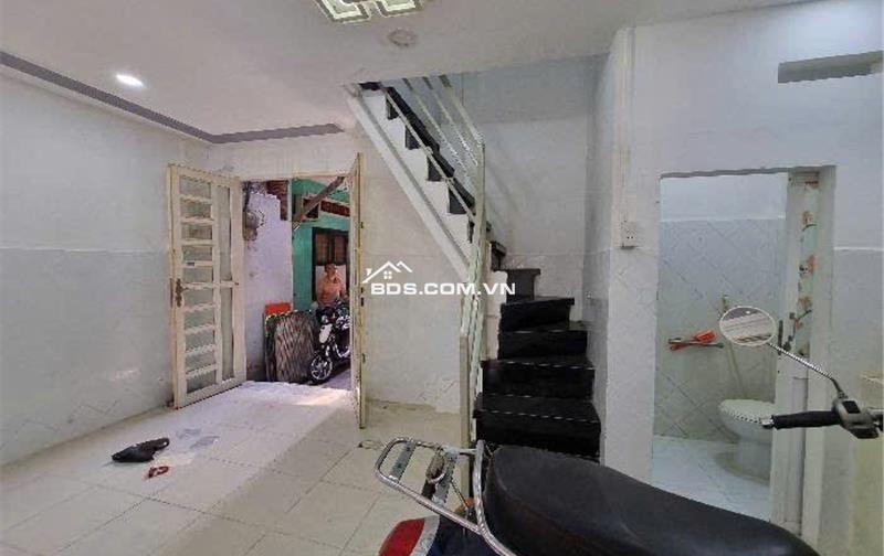 NHÀ ĐẸP QUẬN 10 - 3 TẦNG - 2 MẶT HẺM THÔNG - SỔ VUÔNG - HOÀN CÔNG - CHỈ 3.2 TỶ