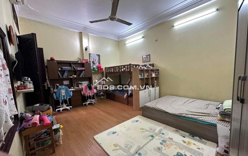 DUY NHẤT 1 CĂN 35M - 9 ty  HÀNG VẢI HOÀN  KIẾM KHU PHỐ VIP - 20M RA PHỐ - KHU PHỐ NHỘN NHỊP NGÀY ĐÊM