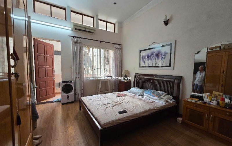 Nhà Hồng Hà 112m, Gần Tràng Tiền, Kinh doanh homestay đỉnh, 16.5 tỷ.