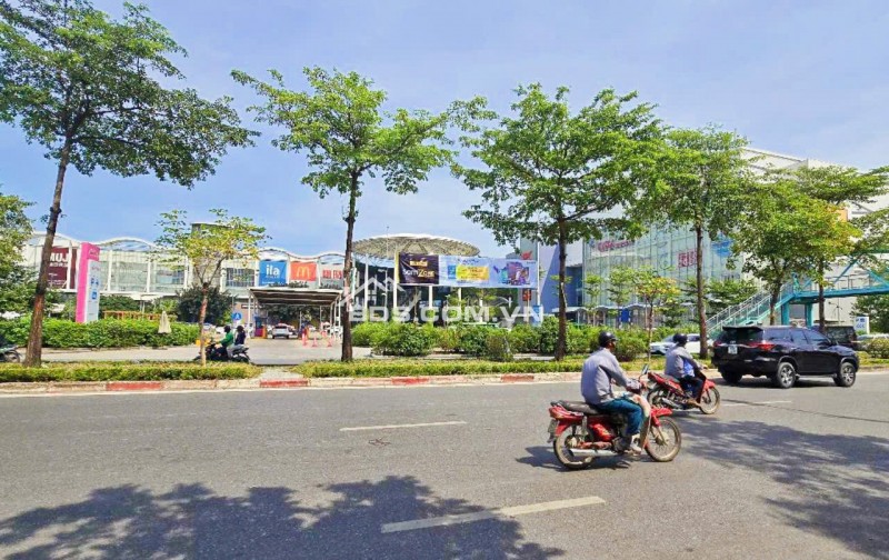 NHÀ ĐẸP 5 TẦNG, 5.x T.Ỷ - PHỐ ĐÀM QUANG TRUNG - GẦN AEON LONG BIÊN - KHU VỰC ĐÔNG DÂN CƯ - TIỆN ÍCH NGẬP TRÀN.