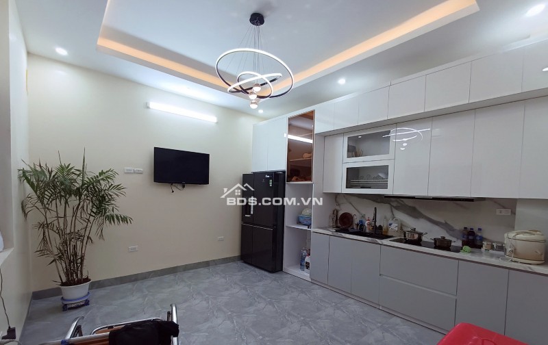 Bán nhà giá rẻ, 4 tầng mới vị trí siêu đẹp, 46m2, ô tô, Ngọc Thuỵ Long Biên. LH:0974573073