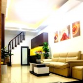 Hiếm ! Chỉ 6.6 Tỷ- Gần Phố- 2 Thoáng-Nội Thất Cao Cấp- Ở Ngay-Tôn Đức Thăng, Đống Đa.