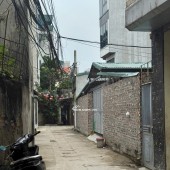 Bán nhà 5 tầng Tam Hiệp 35m2 mới xây, ngõ nông, xe 7 chỗ đỗ cách 16m, 99m ra bãi đỗ xe 24/7 giá cực hời.