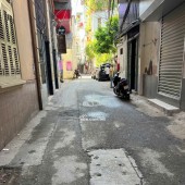 Hiếm ! Hào Nam, Đống Đa - Gần Phố - Ở Ngay- 36m X 5T. Chỉ 6.9 Tỷ.