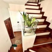 BÁN NHÀ HOA LÂM – 44M2 – DÂN XÂY MỚI 4 TẦNG – Ô TÔ ĐỖ CỬA – GIÁ CHÀO 4.6 TỶ.