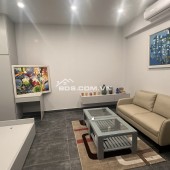Bán nhà ngõ 82 thợ nhuộm, 6 tầng, ngõ rộng, nhà mới xây, thang máy, đa công năng