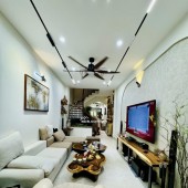 SIÊU HIẾM LÂM DU LONG  BIÊN  
NHÀ ĐẸP NHƯ KHÁCH SẠN 5*- 
Ô TÔ TRÁNH 30 M THOÁNG TRƯỚC SAU CHỦ TẶNG NỘI THẤT CƠ BẢN