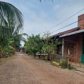 Bán đất Đức Huệ Long An - 180m2 thổ cư - SHR - 1 tỷ. Lh:0774740759.