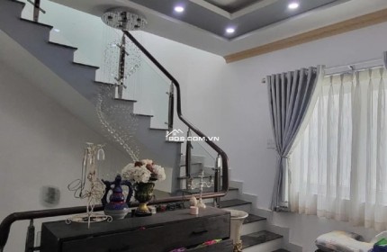 Bán Nhà 90m² , Tăng Nhơn Phú A - Chỉ 4 Tỷ hem xe hơi,  sổ riêng hoàn công đủ
tiện di chuyển ra man thiện , lê văn việt, ngã tư thủ đức