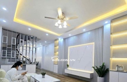 Bán gấp nhà Tân Triều 50m2 x 4 tầng, mt 4.2m giá chỉ hơn 8 tỷ