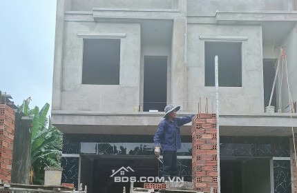 Nhà lầu trệt 3PN_sổ hồng đồng sở hữu_88m2_sân xe hơi_gần Vòng xoay An Phú_giá dưới 1.4ty