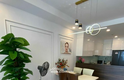 Căn hộ Gold View cho thuê - 18 triệu , căn góc 92m2 , view đẹp