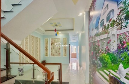 CẦN BÁN NHÀ TĂNG NHƠN PHÚ A, DT 120M2, 6T, XE HƠI NGỦ TRONG NHÀ, 2 TÂNG 3 PN