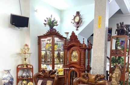 Bán nhà, cách hồ Linh Quang Đống Đa  vài bước chân giá chỉ 9,75 tỷ,  0902318197