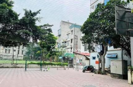 BÁN ĐẤT- TẶNG NHÀ 3 TẦNG, LÔ GÓC 3 THOÁNG, HÀNG XÓM ROYAL CITY GẦN 60M