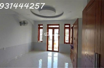 Bán nhà MTKD Lê Văn Duyệt ngay BV Bình Thạnh DTSD 135m2 3 lầu sát bên Q.1 chỉ 11 tỷ