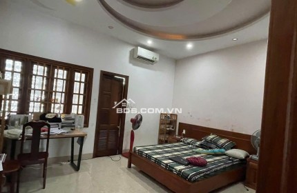 Góc mặt tiền kinh doanh Yên Thế .186m2 - Nhà đẹp 3 tầng, vị trí chuẩn kinh doanh 0898 242 355