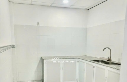 Siêu Hiếm, Sát Vincom, Nhà 2 Tầng - 48m2  Ngã 5 Quang Trung, chợ Gò Vấp - NHỈNH 4 tỷ TL