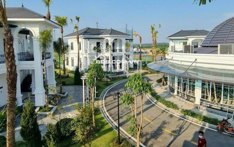 Quỹ đất hiếm ngay cạnh dãy biệt thự Xanh Villas vị trí đẹp, giá tốt chỉ 24tr/m2 sổ đỏ 0975555334