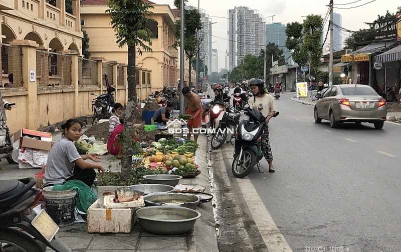 Rất Hiếm. Bán đất có Sổ Đỏ phố Sa Đôi, Nam Từ Liêm. Diện tích 100m2, mặt tiền 4.1m