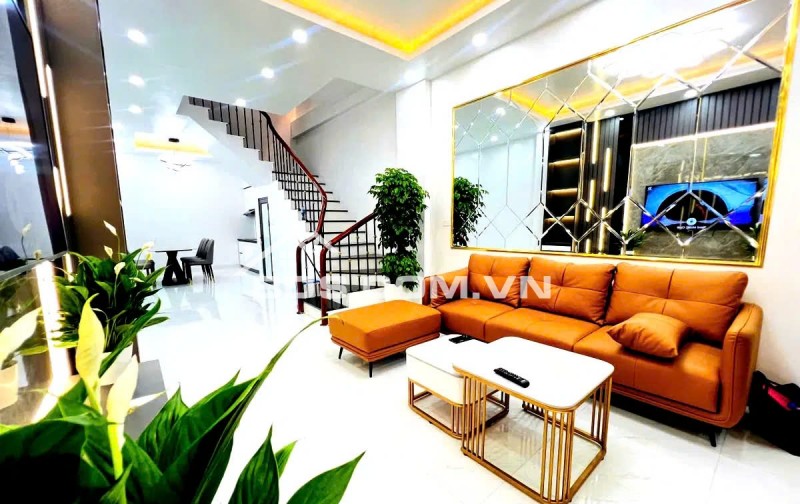 Nhà Phố Vip ! Chỉ 7.8Tỷ- Tôn Thất Tùng, Đống Đa- Gần Phố- Ở Ngay- Full Nội Thất.