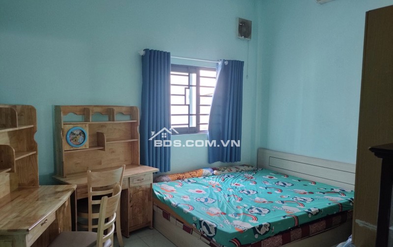 Bán nhà mặt tiền Tân Phú-ngang 6.5m-sổ vuông-giá rẻ