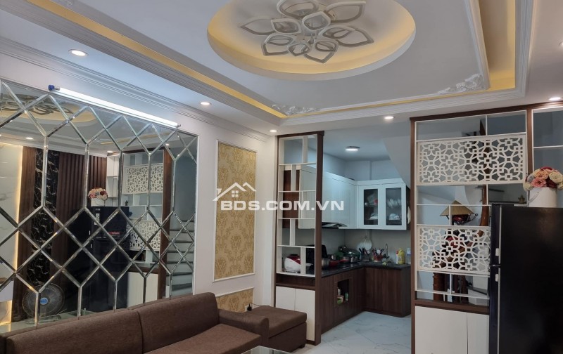 Bán gấp nhà phân lô căn góc siêu đẹp Bùi Xương Trạch, ô tô đỗ cửa ngõ siêu rộng kinh doanh đỉnh 40tr/1 tháng