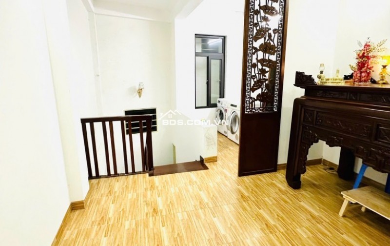 Bán nhà Võ Chí Công Ở Hân Hoan Sung Sướng 37m2 5 tầng 6.6 tỷ