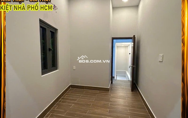 Bán nhà Quận 6, sát đường Hậu Giang, 2 tầng, 23m2, hẻm 3m, 3.2 tỷ