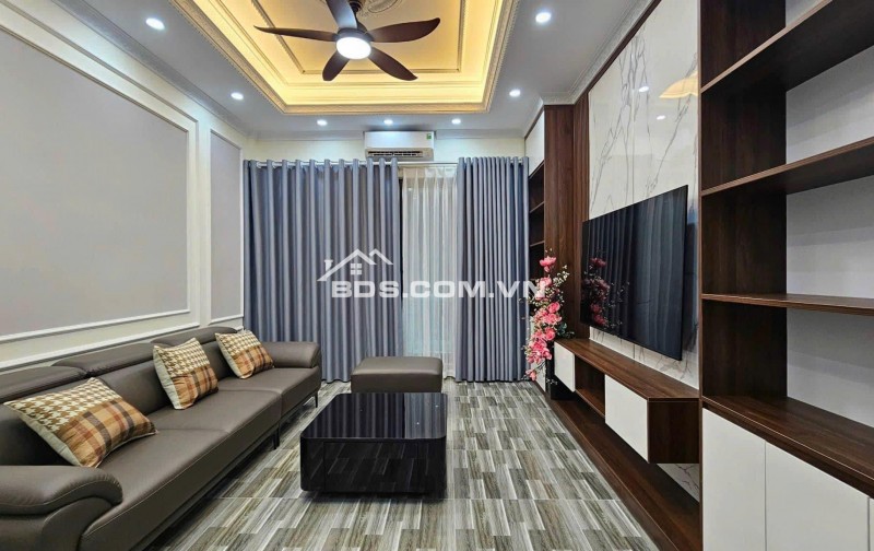 BÁN NHÀ PHÂN LÔ NGUYỄN CƠ THẠCH, 40M2*4M*7T THANG MÁY, FULL NỘI THẤT XỊN, NHÀ ĐẸP Ở NGAY