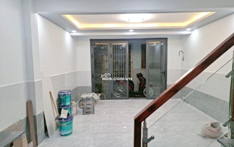 BÁN NHÀ 2 TẦNG, 25M2, NGAY NGÃ TƯ NGUYỄN THỊ THẬP - Q.7 - GIÁ 2.6 TỶ - SỔ ĐỎ