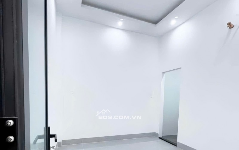 Cần Bán Căn Nhà Cấp 4 Sổ Riêng 150m2 Giáp Cây Xăng Tân Phong