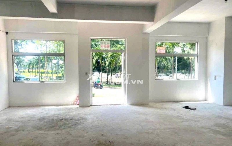 Bán 2 căn Shophouse 518m2 đắc địa SKY GARDEN 1, Phú Mỹ Hưng Q7