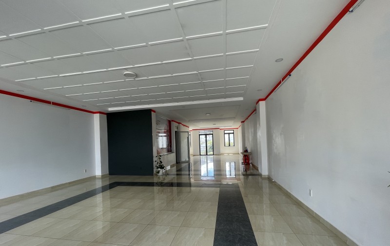 Mặt bằng Đà Lạt, mặt bằng Mạc Đĩnh Chi 240m2, 160 ngang 7m, Hai bà Trưng 160m2 ngang 8m, thuận tiện kinh doanh