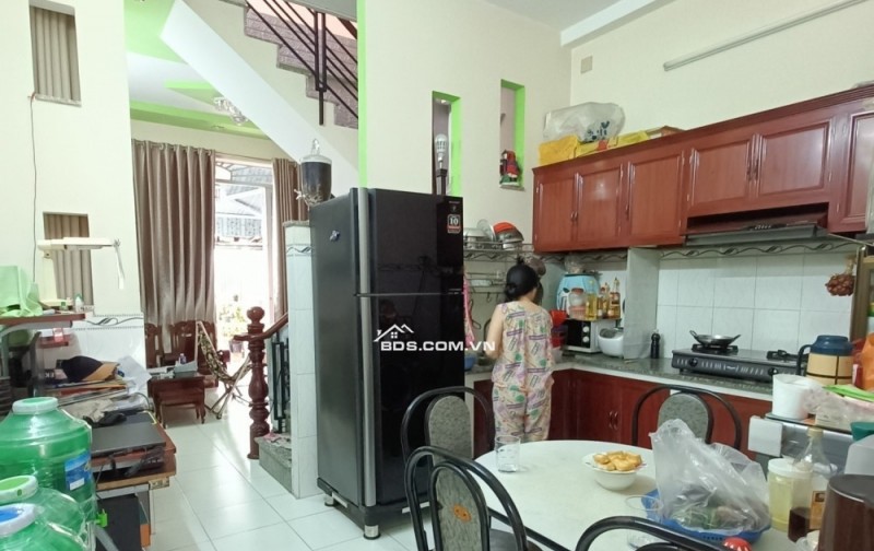 Bán gấp nhà Chu Văn An - Hẻm thông 3m - 51.2m2 = (4.1x10) nở hậu