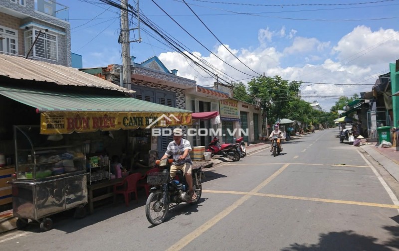 cần bán gấp đất gần khu mỹ hạnh hoàng gia giá ngộp  chỉ 999tr