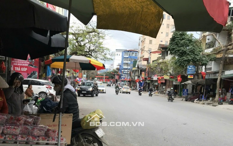 Chính chủ bán nhà 3 tầng mặt tiền Nguyễn Thái Học, phường Trần Phú, TP.Hà Giang (ngay gần chợ Lớn thành phố Hà Giang)